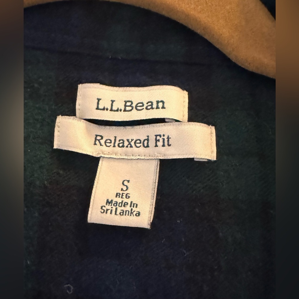 L.L. Bean Blackwatch Plaid Flannel Shirt Small Relaxed Fit 100% Cotton NWOT - Picture 8 of 9